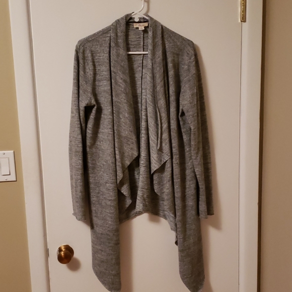 Waterfall Shrug - Picture 1 of 2